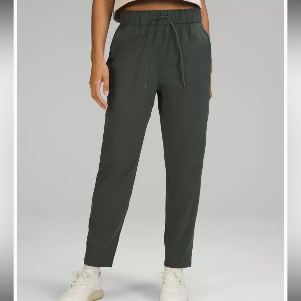 Lululemon On The Fly Pants Size 8